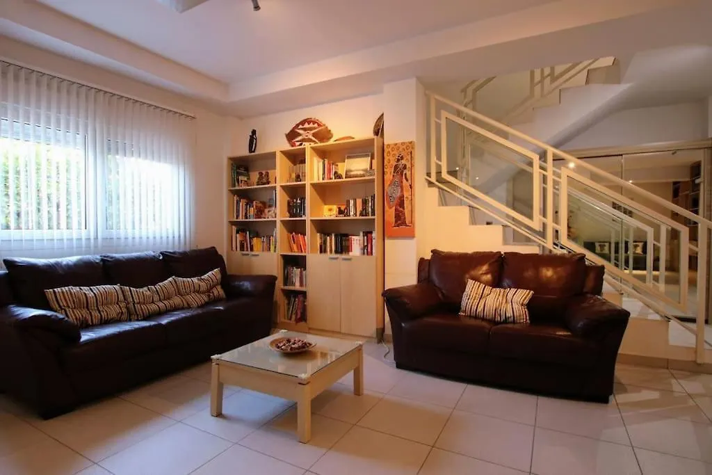 Tess Villa Andalusian Sun Málaga 0*,  İspanya