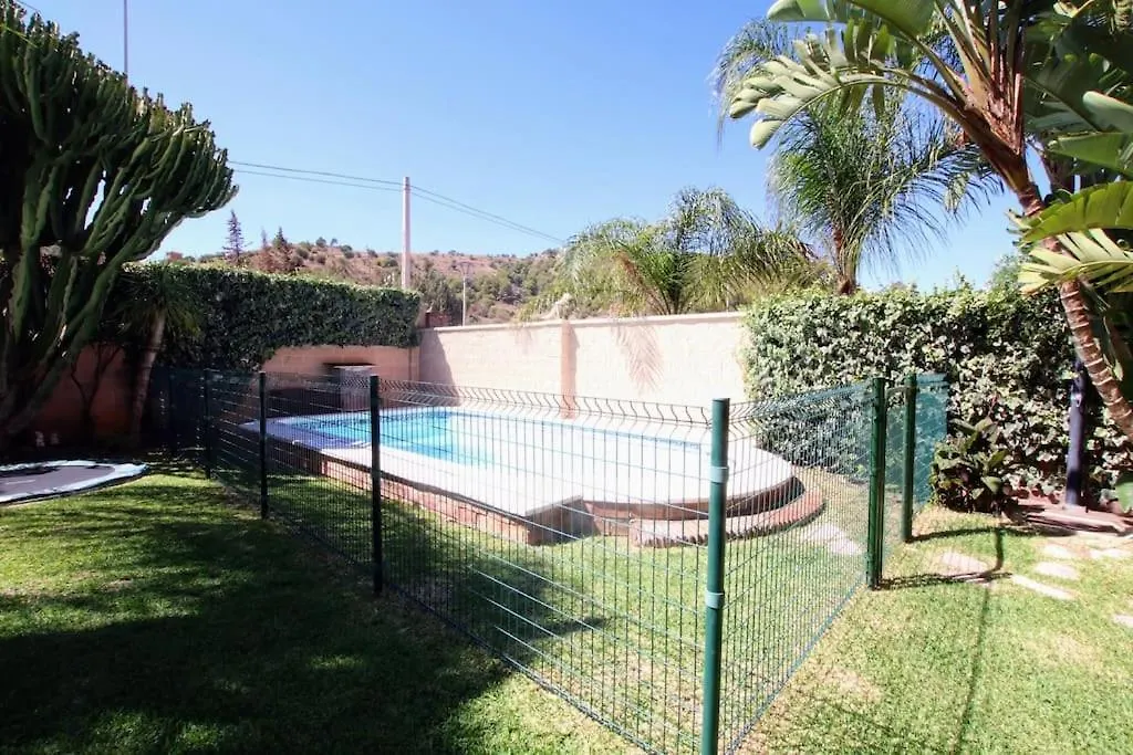 Tess Villa Andalusian Sun Málaga Tatil Evi